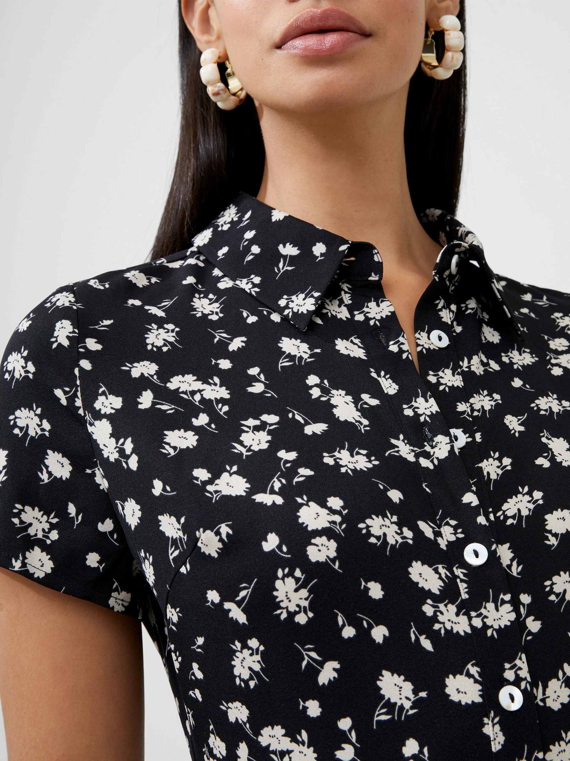 French Connection Floral Short Sleeve Shirt Dress 4 French Connection Floral Short Sleeve Shirt Dress - Image 2