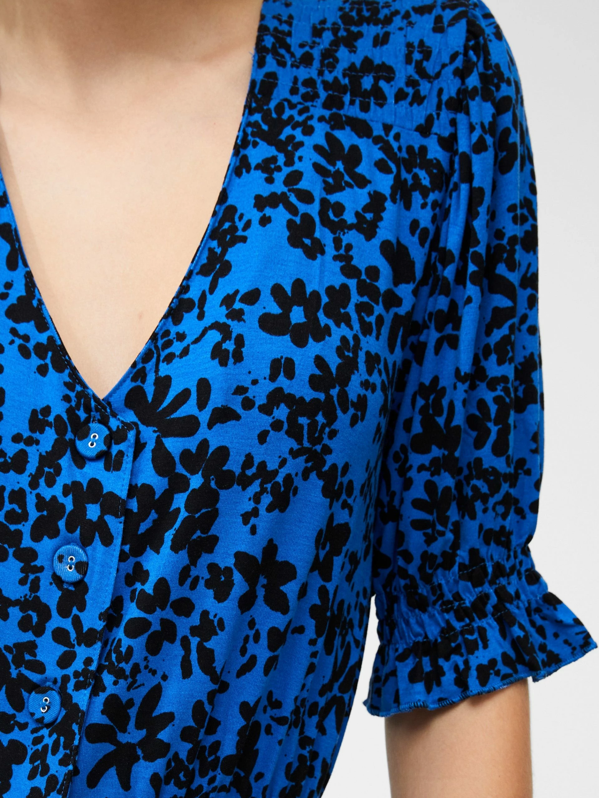 French Connection Vee Button-Through Midi Dress 4 French Connection Vee Button-Through Midi Dress - Image 2